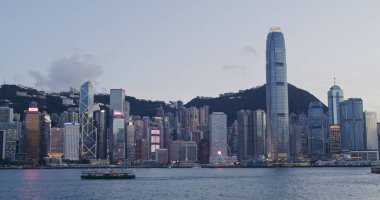 Tsim Sha Tsui, Hong Kong - 17 Haziran 2021: Hong Kong gecesi