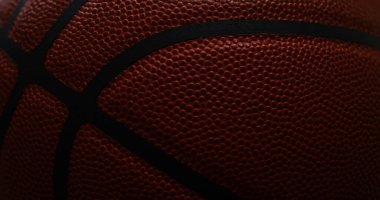 Basketbol tenine ışık tut.