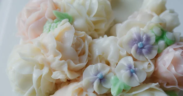 Butter Cream Flower Cake Dessert — Stock Photo, Image
