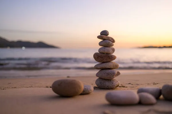 Pedras Zen Praia Pôr Sol — Fotografia de Stock