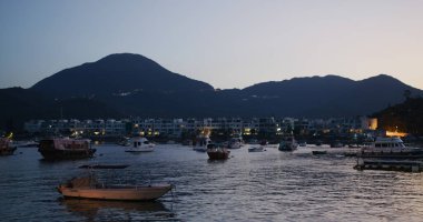 Sai Kung, Hong Kong - 21 Ekim 2021: Sai kung 'da deniz iskelesi