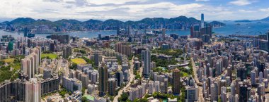 Hong Kong - 30 Temmuz 2021: Hong Kong şehrinin hava manzarası