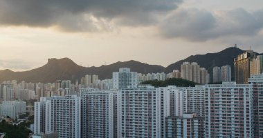 Akşamları Hong Kong 'da.
