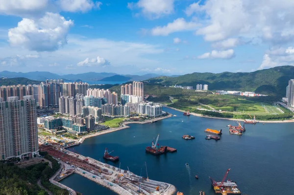 Tseung Kwan O, Hong Kong - 07 Haziran 2021: Cross Harbor Köprüsü yapım aşamasında