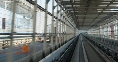 Tokyo, Japonya - 07 Temmuz 2019: Japonya Ulaşım Sisteminden İzlendi