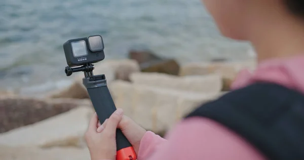 Гонконг Сентября 2020 Гопро Камера Женщина Взять Видеоблог — стоковое фото