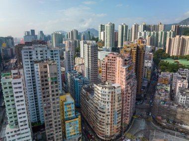 Kwun Tong, Hong Kong - 21 Kasım 2021: Hong Kong şehrinin en iyi manzarası