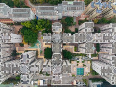 Hong Kong kamu malikanesinin tepeden aşağı manzarası.