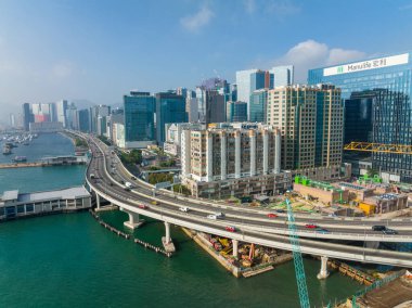 Kwun Tong, Hong Kong - 28 Aralık 2021: Kowloon tarafındaki Hong Kong iş bölgesi