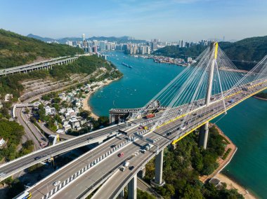 Hong Kong Ting Kau köprüsü