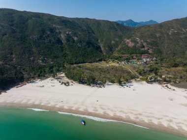 Hong Kong Sai kung 'da güzel bir kumsal.
