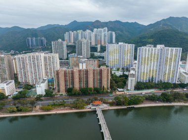 Sha Tin, Hong Kong - 09 Kasım 2021: Hong Kong üzerinde İHA uçuşu
