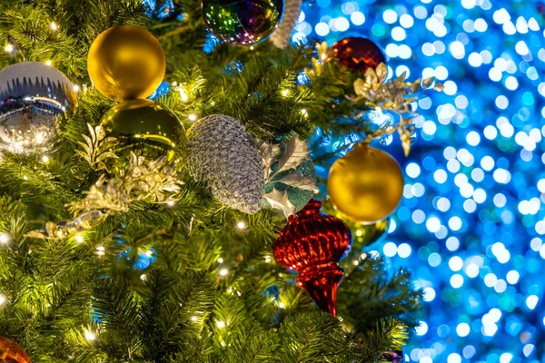 Decoración Del Árbol Navidad Ciudad Por Noche — Foto de Stock