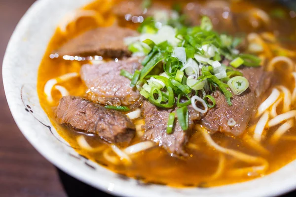 Taiwan Braised Beef Noodle Soup — стоковое фото