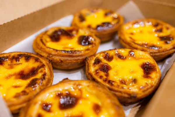 Коробка Португальського Яєчного Пирога — стокове фото