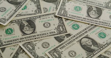 USD kağıt banknotları yığını