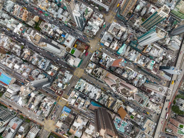 Kowloon City, Hong Kong - 21 Aralık 2021: Hong Kong şehrinin yukarıdan aşağı manzarası