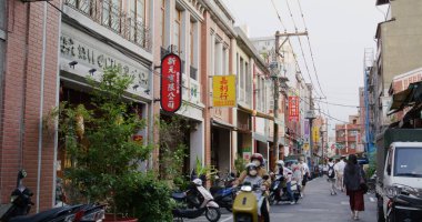 Taipei, Tayvan - 22 Mart 2022: Taipei şehrinin Dihua caddesinde tatil pazarı