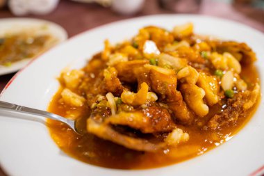 Çin lokantasında sincap Mandarin balık tabağı