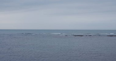 Deniz ve gökyüzü fırtınayla