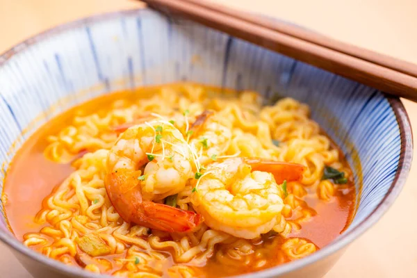Korean Spicy Instant Noodles Shrimp Bowl — Stock Photo, Image