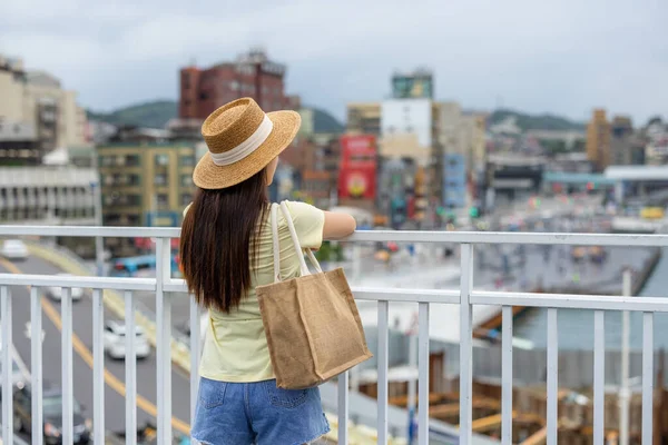 Woman Look City View Keelung Taiwan — Zdjęcie stockowe