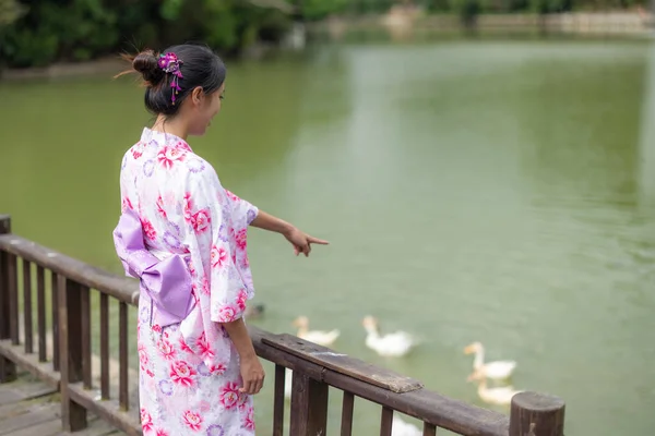 Japanese Woman Wear Yukata Outdoor Park — Stock Photo, Image