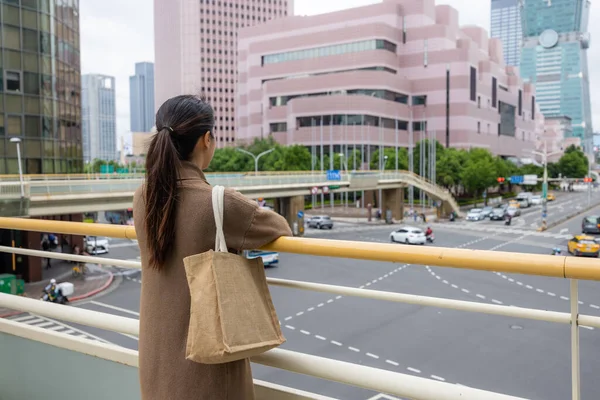 Woman Look City Taipei — Foto Stock