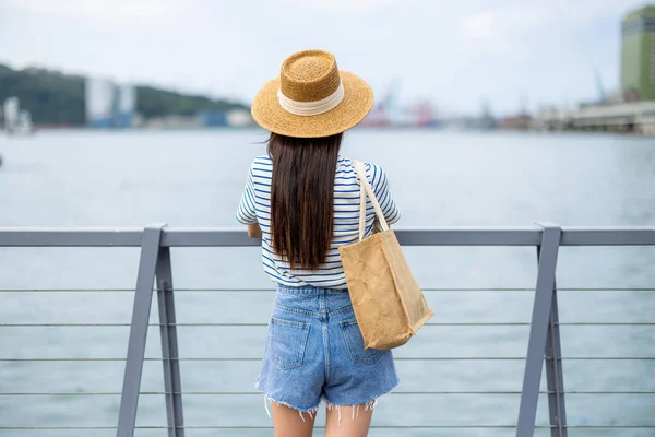 Turistka Navštívit Město Keelung Tchaj Wanu — Stock fotografie