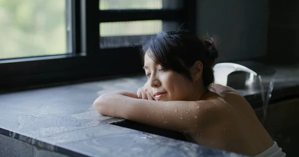 Woman Enjoying Hot Spring Look View — Photo