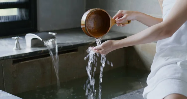 Woman Enjoy Her Hot Spring Winter Time — Photo