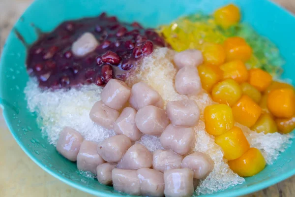 Taiwan Taro Red Bean Iced Dessert — Stok fotoğraf