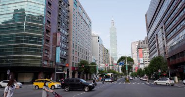 Taipei, Tayvan - 09 Nisan 2022: Taipei şehir sokağı