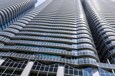 Düşük açılı iş mimarisi gökdeleni