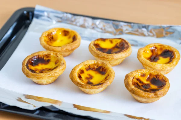 Homemade Baked Portuguese Egg Tart — Fotografia de Stock