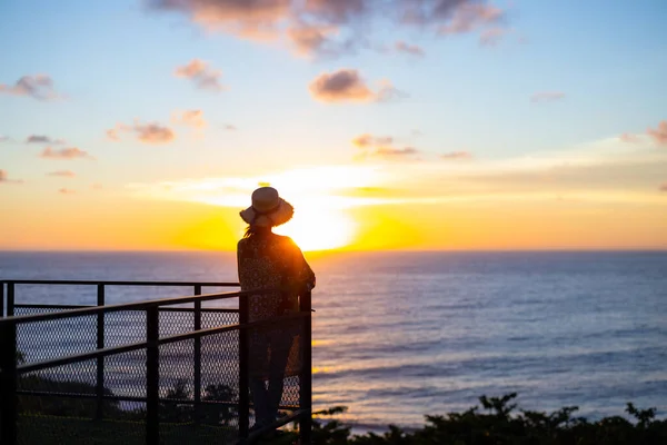 Woman Look Sunset Balcony — Stock Photo, Image