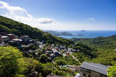 Dağdaki Tayvan Jiufen köyü.