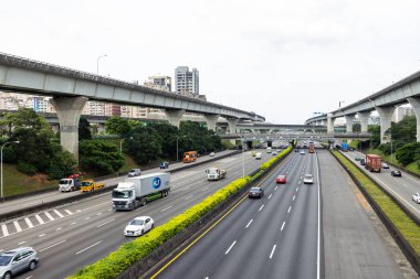 New Taipei, Tayvan - 13 Haziran 2022: Tayvan 'ın Taipei Otoyolu, New Taipei' de Ulusal Otoyol