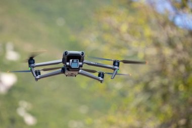 Hong Kong - 26 Kasım 2022: DJI Mavic 3 İHA
