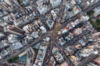 Mong Kok, Hong Kong - 09 Kasım 2021: Kowloon tarafındaki Hong Kong şehrinin havadan görüntüsü 