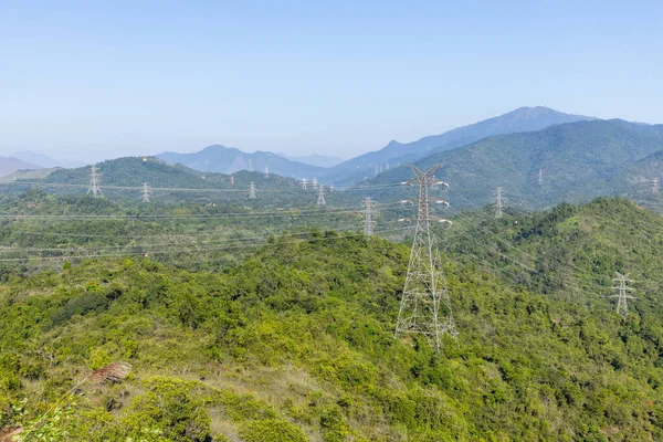 Linha Eléctrica Alta Tensão Montanha — Fotografia de Stock