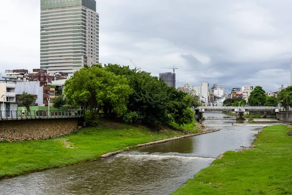 Taoyuan Taiwán Junio 2022 Taoyuan Ciudad Con Río Taiwán — Foto de Stock