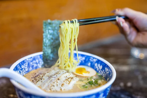 Sopa Peixe Grelhada Tigela Ramen Japonês — Fotografia de Stock