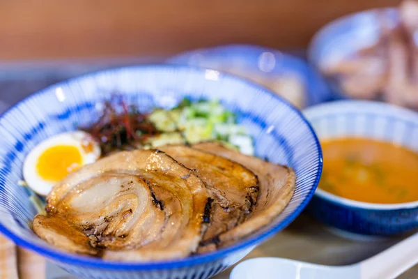 Tsukemen Japonés Ramen Bowl Con Cerdo Parrilla —  Fotos de Stock