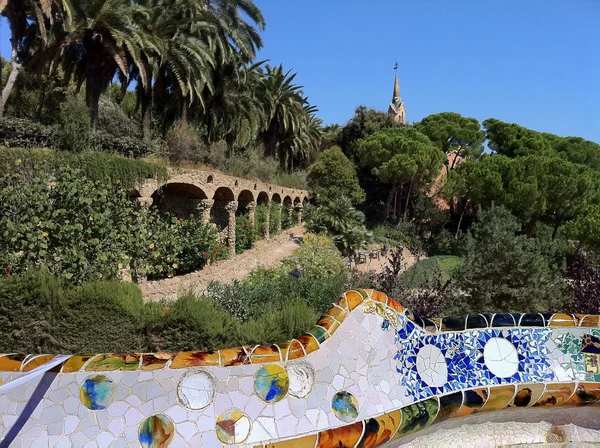 Barcelona. Una terraza en el parque Güell —  Fotos de Stock