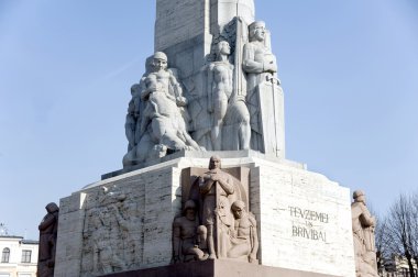 Riga. Özgürlük Anıtı, bir kısma parçası.