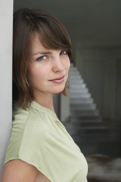 Young Woman In Doorway — Stock Photo, Image