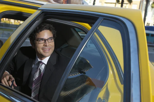 Businessman Sitting In Taxi — Stock Photo, Image