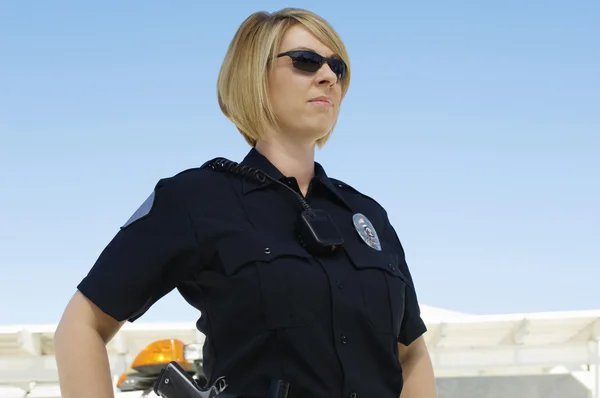 Police Officer Wearing Sunglasses — Stock Photo, Image