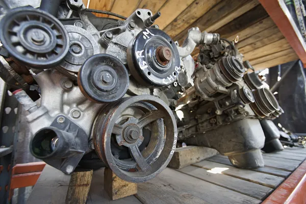 Car Engines In Junkyard — Stock Photo, Image